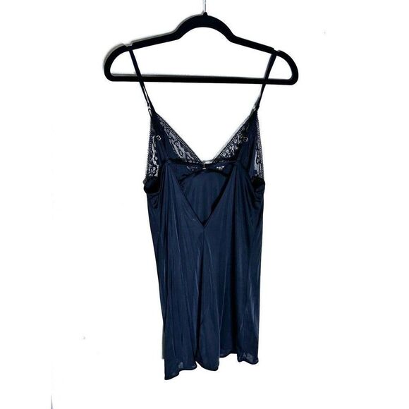 Victorias Secret Black Slip Lace Trim Cup Size Large - Picture 2 of 5